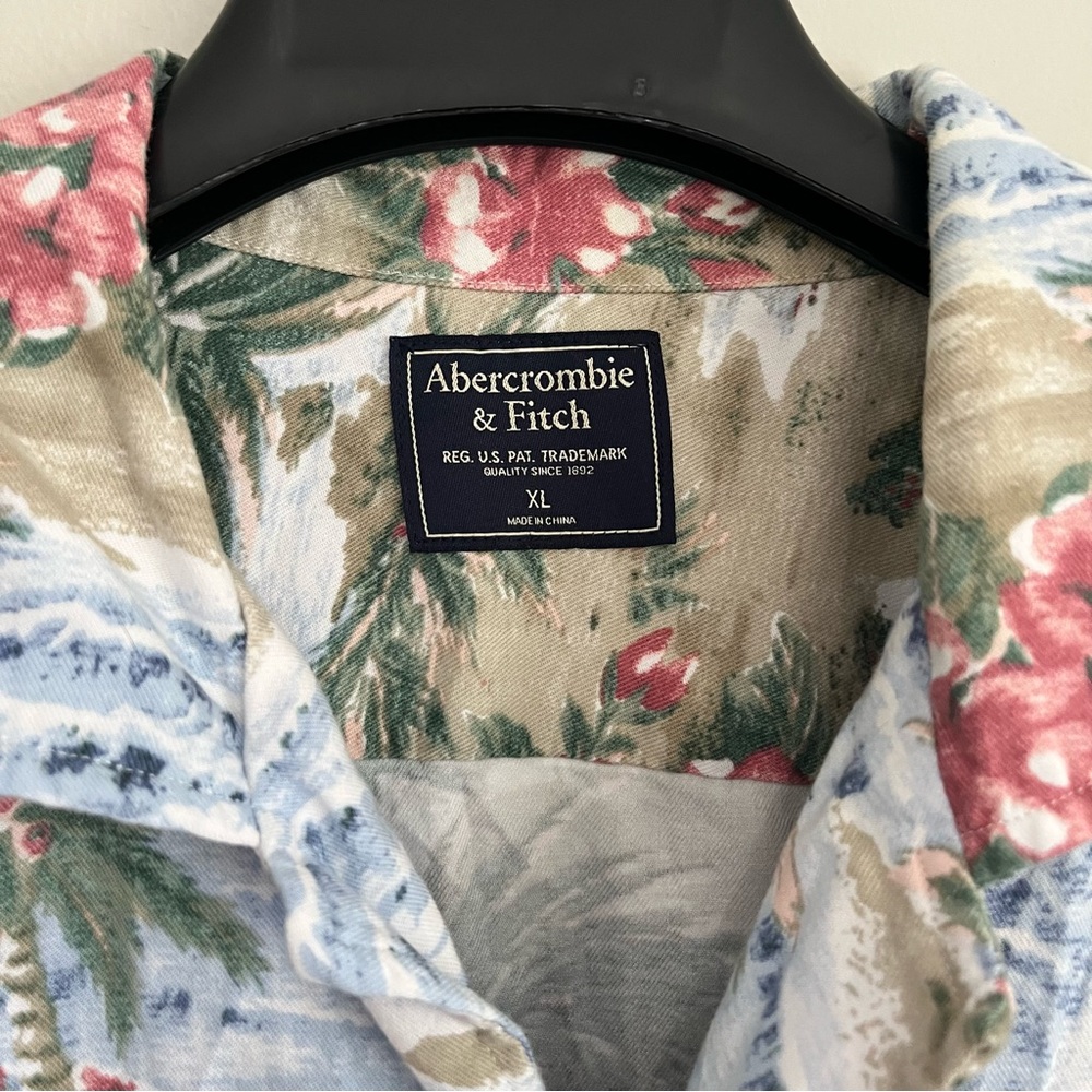 🌴 Abercrombie & Fitch XL Hawaiian Floral Palm Tree Shirt Beach Vacation Cruise - Picture 3 of 11